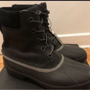 A winter shoes for sale temperature rated for -32